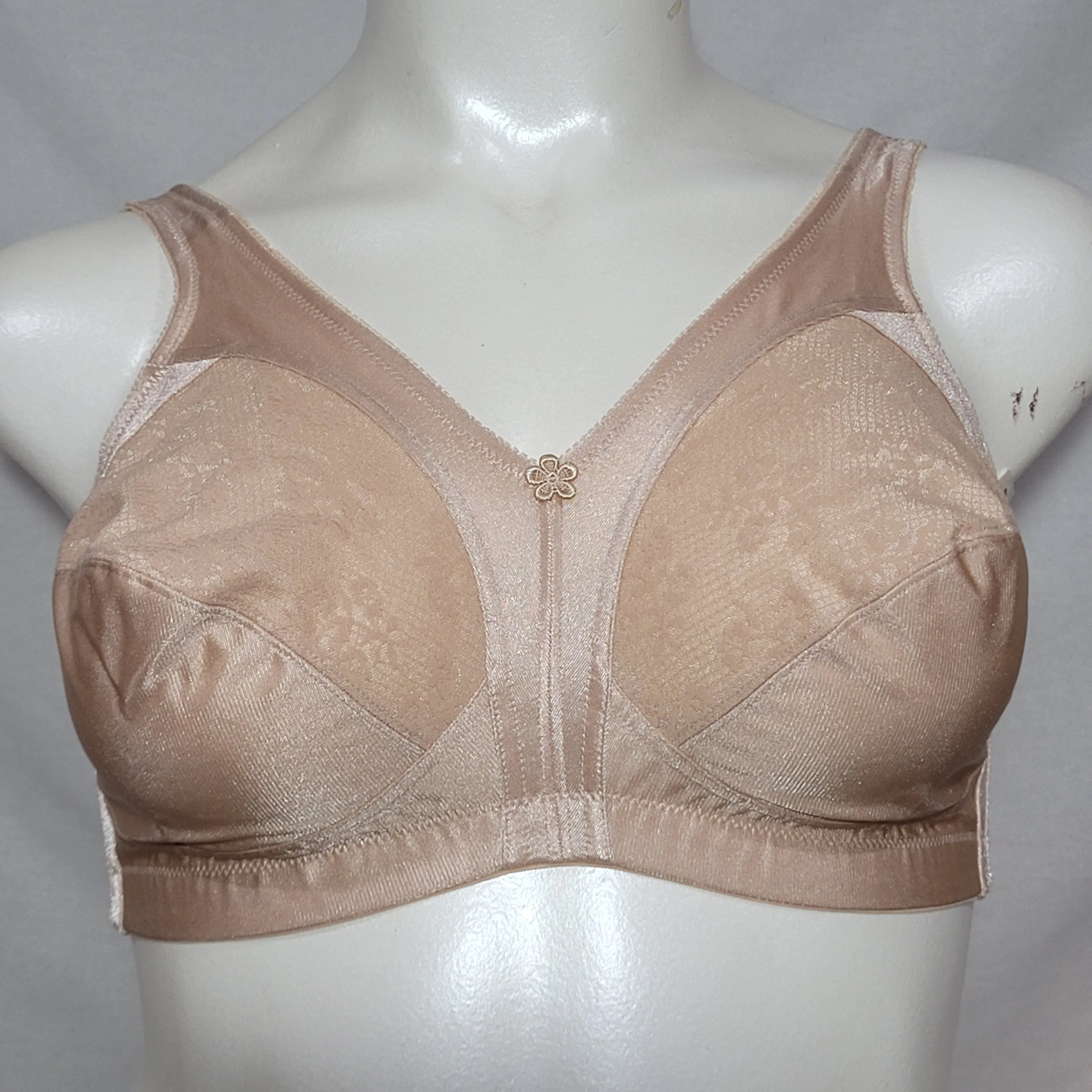 Exquisite Form 548 Fully Floral Lace Wire Free Bra 46B Nude NWOT